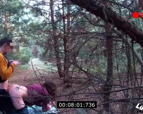 Секс в лесу скрытой камерой: видео смотреть онлайн
